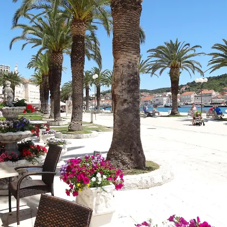 Yellow House Trogir