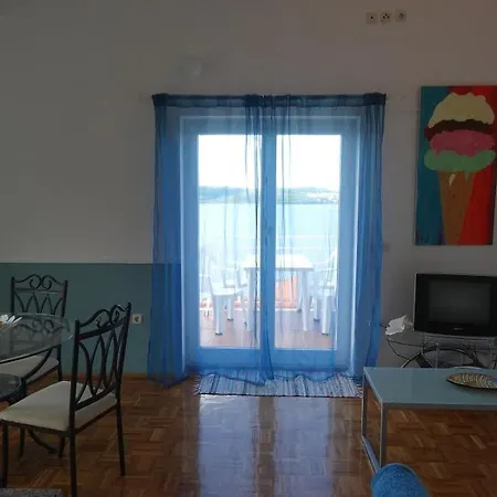 Apartmán Yellow House *