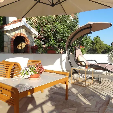 Lägenhet Yellow House *