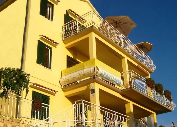 Yellow House Apartmán Trogir